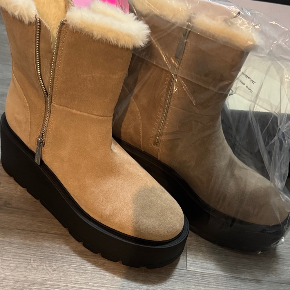 J-Slides Beige Suede New wedge boots